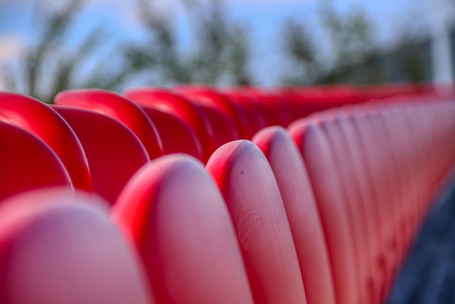 竞争球队中 竞争球队中